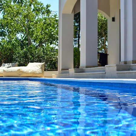 Luxury Noesis With Pool And Seaview Villa *